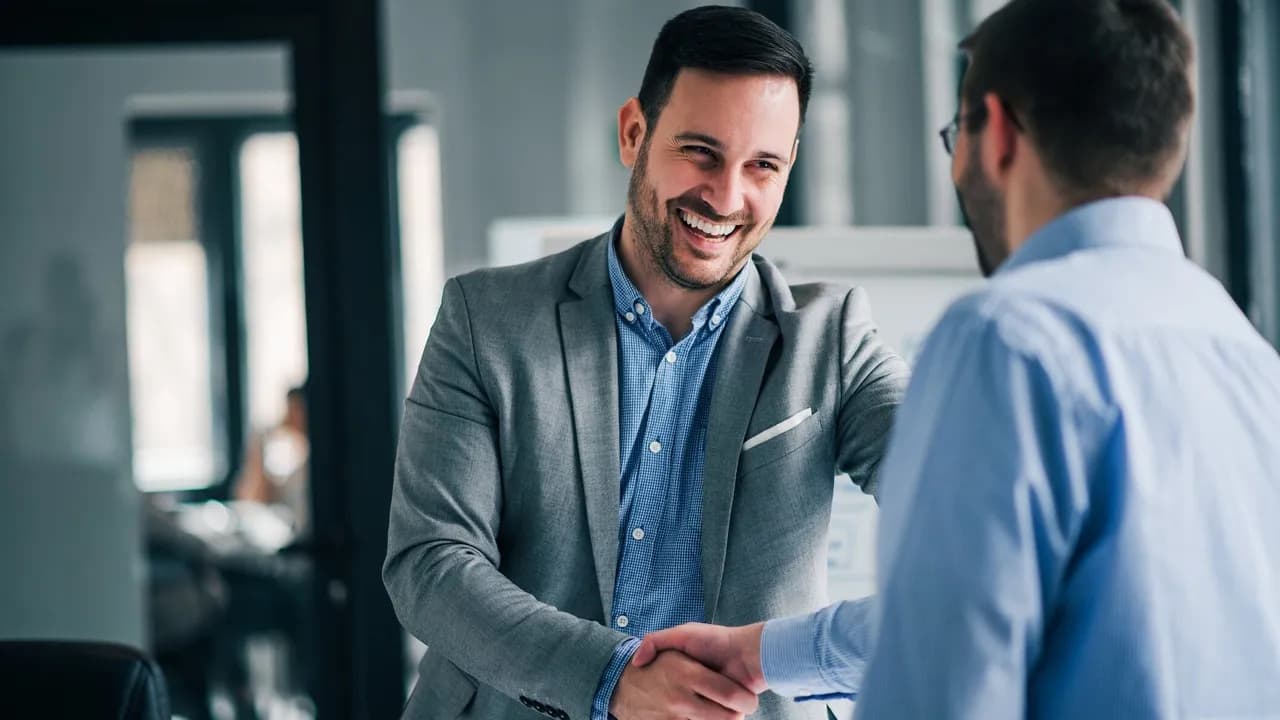 From Travel Booking to First Connection: How Businesses Can Resell eSIMs